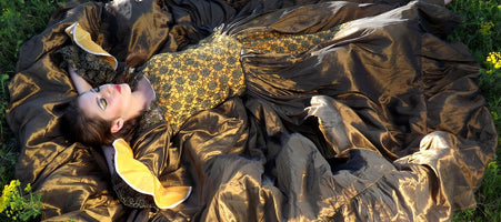 Woman sleeping with the benefit of magnesium glycinate at night